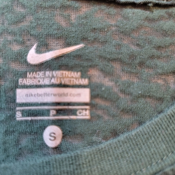 Nike Green small Baylor University t-shirt. - Picture 2 of 7